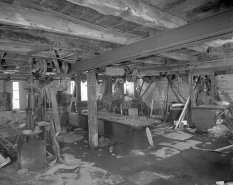 Intérieur de l'atelier de réparation. © Région Bourgogne-Franche-Comté, Inventaire du patrimoine