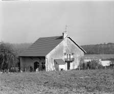 Vue d'ensemble de trois quarts droit. © Région Bourgogne-Franche-Comté, Inventaire du patrimoine