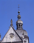 Détail du pignon de la façade antérieure et du clocher. © Région Bourgogne-Franche-Comté, Inventaire du patrimoine
