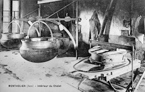 Montholier (Jura) - Intérieur du Chalet. © Région Bourgogne-Franche-Comté, Inventaire du patrimoine