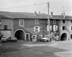Vue d'ensemble de la façade antérieure. © Région Bourgogne-Franche-Comté, Inventaire du patrimoine