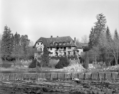 Façade antérieure du logement patronal. © Région Bourgogne-Franche-Comté, Inventaire du patrimoine