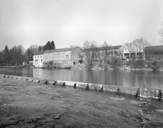 Usine de farine de bois depuis le sud-ouest. © Région Bourgogne-Franche-Comté, Inventaire du patrimoine