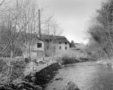 Façades postérieures de l'usine depuis l'est. © Région Bourgogne-Franche-Comté, Inventaire du patrimoine