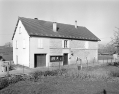 Vue de trois quarts gauche. © Région Bourgogne-Franche-Comté, Inventaire du patrimoine