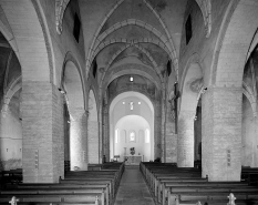 La nef de l'église, vue depuis l'entrée (vue horizontale). © Région Bourgogne-Franche-Comté, Inventaire du patrimoine