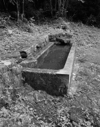 Le bassin, de profil. © Région Bourgogne-Franche-Comté, Inventaire du patrimoine