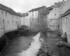 Remplissage du bassin de retenue. © Région Bourgogne-Franche-Comté, Inventaire du patrimoine