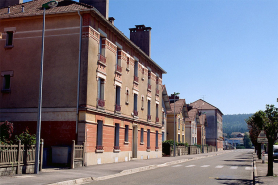 Immeubles et logements doubles rue de la Liberté. © Région Bourgogne-Franche-Comté, Inventaire du patrimoine