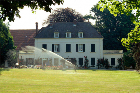Façade postérieure du logement patronal (10). © Région Bourgogne-Franche-Comté, Inventaire du patrimoine