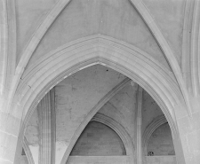 Grande arcade de la septième travée sud. © Région Bourgogne-Franche-Comté, Inventaire du patrimoine