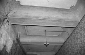 Immeuble, intérieur : détail du plafond d'une pièce du premier étage. © Région Bourgogne-Franche-Comté, Inventaire du patrimoine