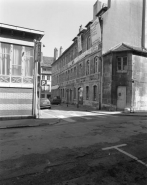 Hôtel et immeuble : vue du logis secondaire donnant rue Jean Petit : de trois quarts droit. © Région Bourgogne-Franche-Comté, Inventaire du patrimoine