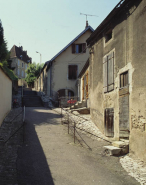 Vue de la ruelle du Tertre du Château. © Région Bourgogne-Franche-Comté, Inventaire du patrimoine