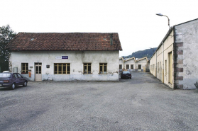 Bureau et ateliers de fabrication depuis le nord. © Région Bourgogne-Franche-Comté, Inventaire du patrimoine