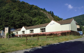 Atelier de fabrication et logement patronal depuis le sud-est. © Région Bourgogne-Franche-Comté, Inventaire du patrimoine