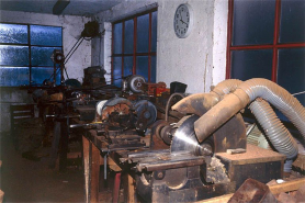 Intérieur de l'atelier d'ébauchage. © Région Bourgogne-Franche-Comté, Inventaire du patrimoine