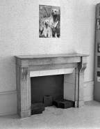 La cheminée de la chambre n° 16. © Région Bourgogne-Franche-Comté, Inventaire du patrimoine