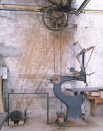 Vue d'ensemble depuis l'ouest, avec le moteur électrique et son système d'entraînement. © Région Bourgogne-Franche-Comté, Inventaire du patrimoine