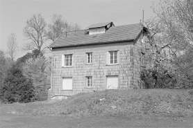 Partie nord : pavillon des horloges à diapason, depuis l'ouest. © Région Bourgogne-Franche-Comté, Inventaire du patrimoine