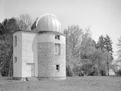 Vue d'ensemble, depuis l'ouest. © Région Bourgogne-Franche-Comté, Inventaire du patrimoine