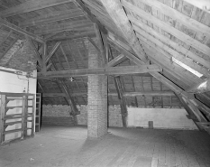 Partie sud : maison du directeur, charpente. © Région Bourgogne-Franche-Comté, Inventaire du patrimoine