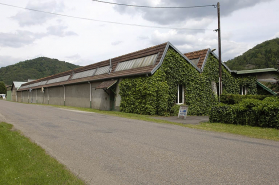 Vue d'ensemble depuis la route départementale. © Région Bourgogne-Franche-Comté, Inventaire du patrimoine