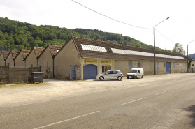 Atelier de fabrication (tissage) depuis le nord. © Région Bourgogne-Franche-Comté, Inventaire du patrimoine