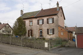 Maison ouvrière à quatre logements rue de Thann. © Région Bourgogne-Franche-Comté, Inventaire du patrimoine