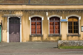 Détail de la façade antérieure. © Région Bourgogne-Franche-Comté, Inventaire du patrimoine