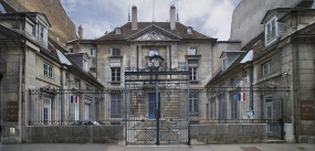 Vue d'ensemble de face depuis la rue. © Région Bourgogne-Franche-Comté, Inventaire du patrimoine