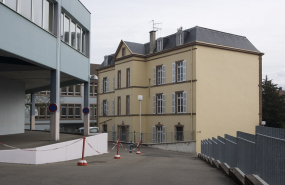 Vue extérieure bâtiment A trois quarts droit. © Région Bourgogne-Franche-Comté, Inventaire du patrimoine