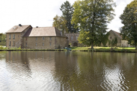 Logements est et chapelle. Vue depuis le nord-est. © Région Bourgogne-Franche-Comté, Inventaire du patrimoine