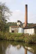 Chaufferie, château d'eau et cheminée depuis le sud-est. © Région Bourgogne-Franche-Comté, Inventaire du patrimoine