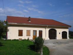 Vue latérale de la façade antérieure. © Région Bourgogne-Franche-Comté, Inventaire du patrimoine