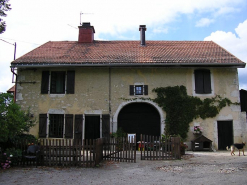 Vue générale de la façade antérieure. © Région Bourgogne-Franche-Comté, Inventaire du patrimoine