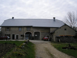 Vue générale de la façade antérieure. © Région Bourgogne-Franche-Comté, Inventaire du patrimoine