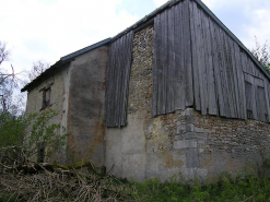 Pignon nord-est et façade postérieure vus de trois quarts. © Région Bourgogne-Franche-Comté, Inventaire du patrimoine