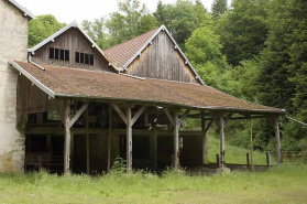 Façade et appentis sud. © Région Bourgogne-Franche-Comté, Inventaire du patrimoine