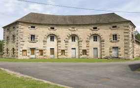 Elévation du magasin en quart de cercle. © Région Bourgogne-Franche-Comté, Inventaire du patrimoine