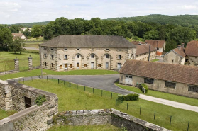 Vue plongeante depuis le sud. © Région Bourgogne-Franche-Comté, Inventaire du patrimoine
