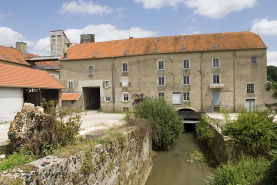 Façade antérieure de la minoterie. © Région Bourgogne-Franche-Comté, Inventaire du patrimoine