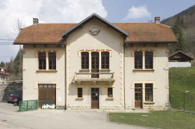 École salle des fêtes © Région Bourgogne-Franche-Comté, Inventaire du patrimoine