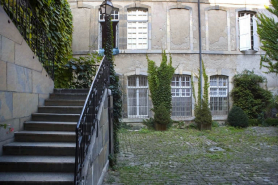 Vue d'ensemble de la cour. © Région Bourgogne-Franche-Comté, Inventaire du Patrimoine