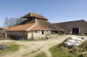 Bâtiment du four et séchoir vus de trois quarts. © Région Bourgogne-Franche-Comté, Inventaire du patrimoine