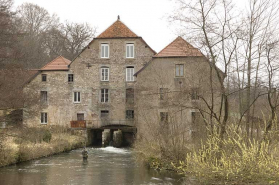 Vue rapprochée depuis l'aval du bief. © Région Bourgogne-Franche-Comté, Inventaire du patrimoine