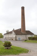 Vue depuis l'est (cadrage vertical). © Région Bourgogne-Franche-Comté, Inventaire du patrimoine