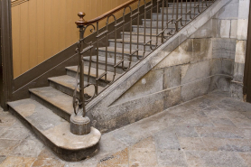 Détail du départ de l'escalier. © Région Bourgogne-Franche-Comté, Inventaire du Patrimoine