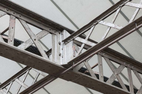 Intersection de poutrelles à treillis. © Région Bourgogne-Franche-Comté, Inventaire du patrimoine