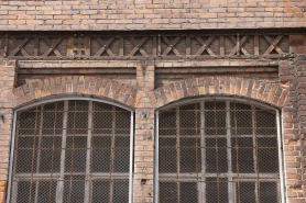 Atelier de fabrication. Usage mixte de la brique et du métal. © Région Bourgogne-Franche-Comté, Inventaire du patrimoine